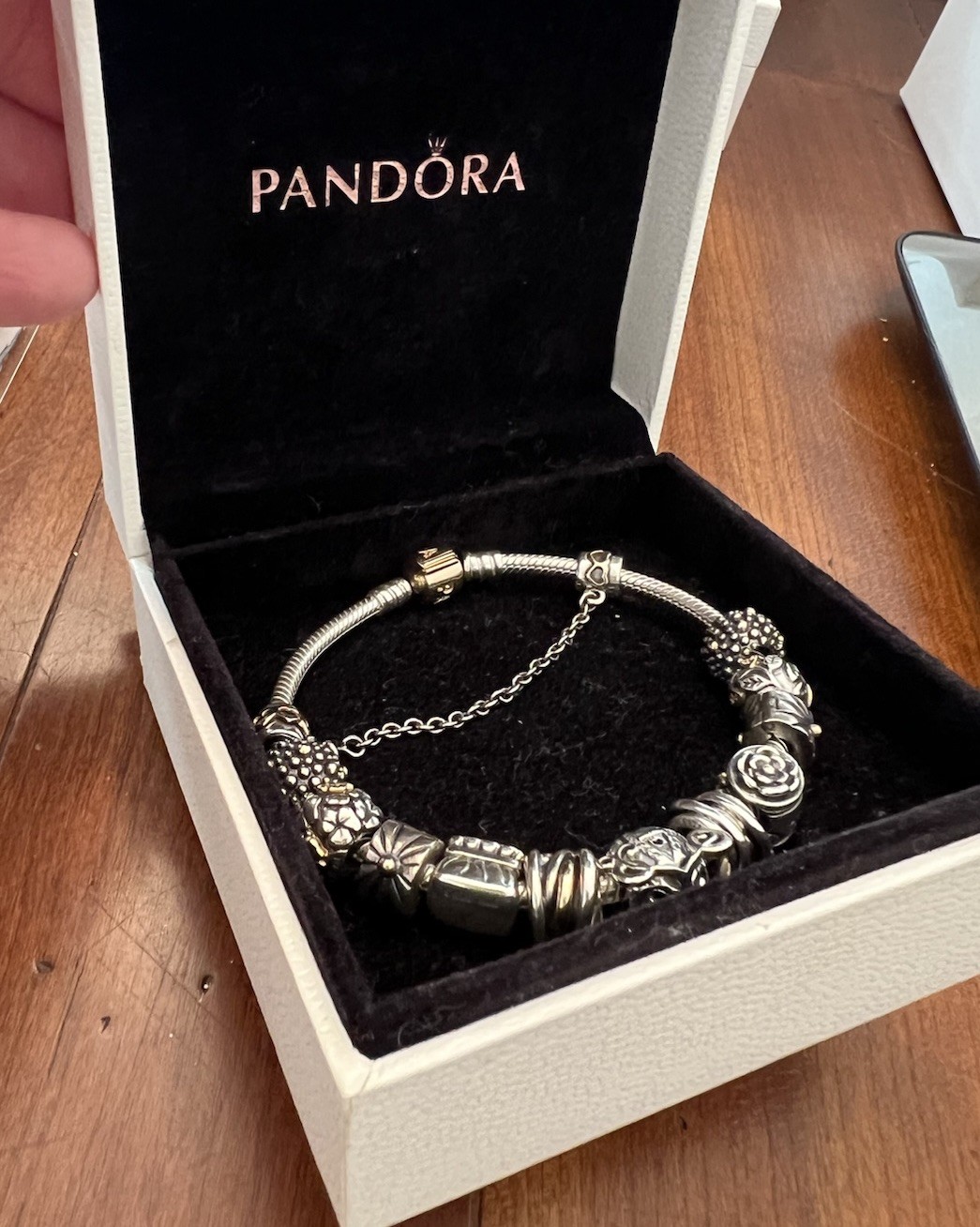 authentic pandora bracelet with charms – Retired – RARE – pre owned Two Tones