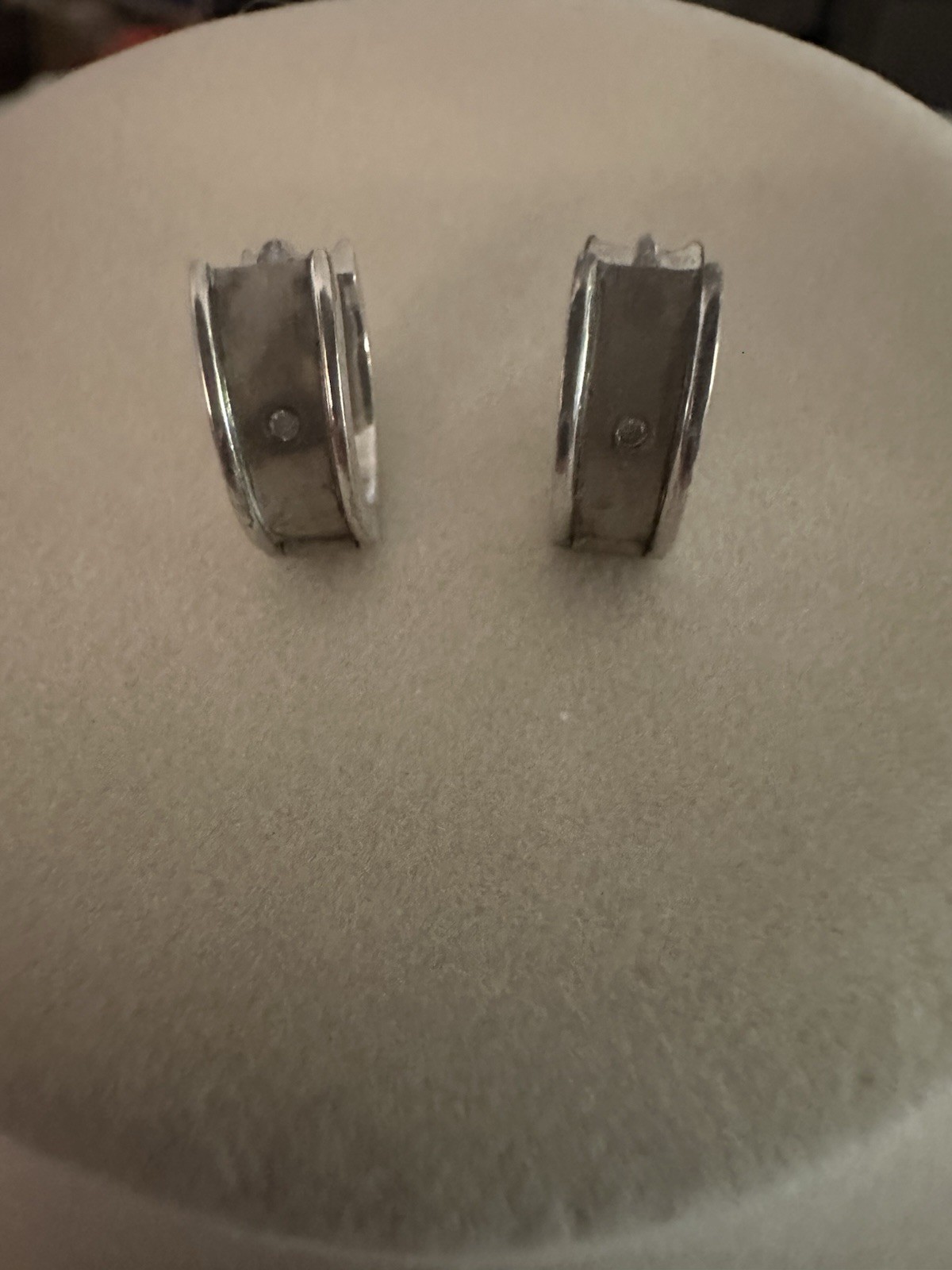 Huggie Latch-back 925 Sterling Silver Earrings With Clear Stone. Jewelry