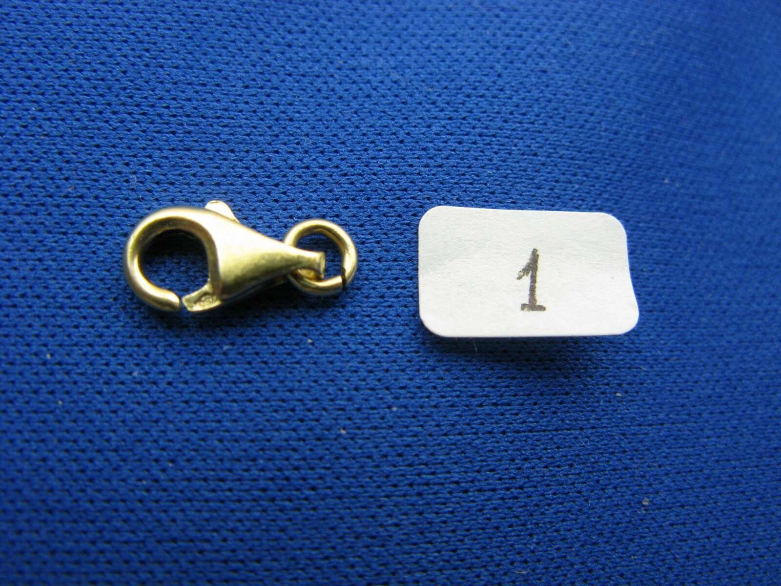 18K Yellow Gold Fish Lock Lobster Lock Teardrop w. Jump Ring NEW ( #1)
