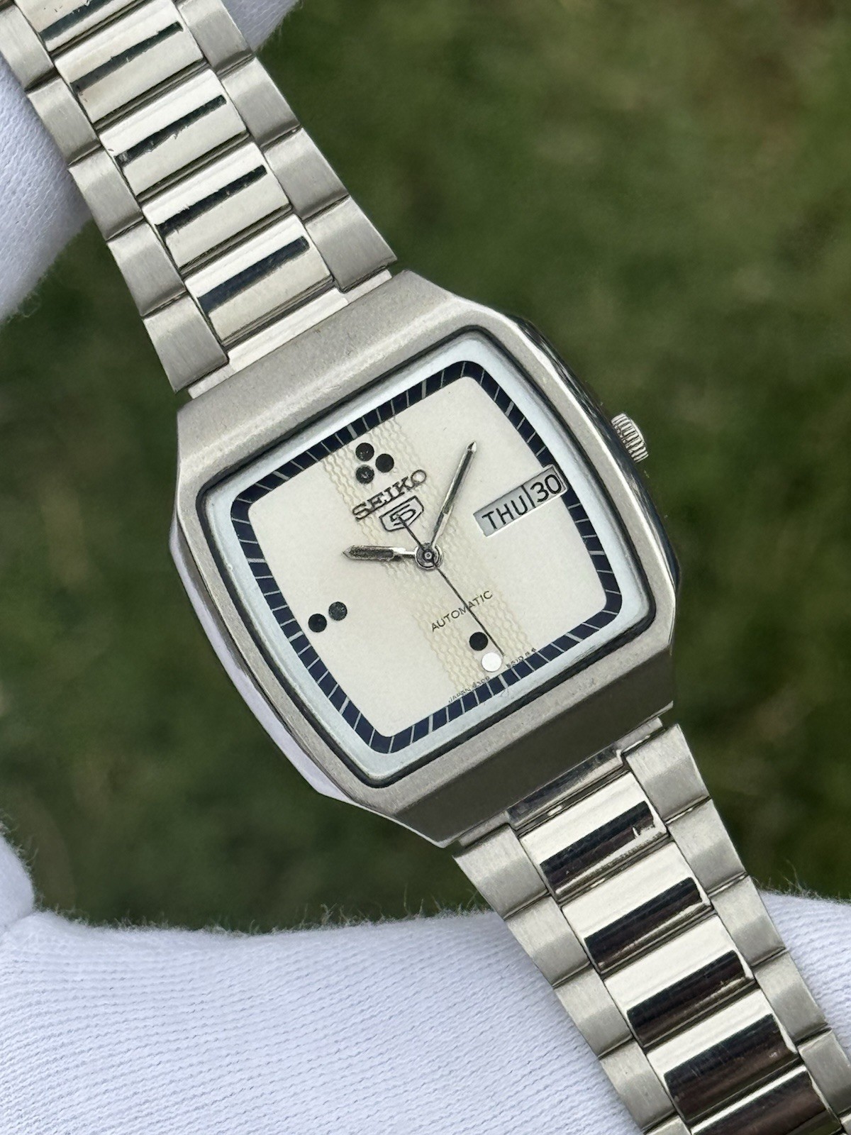 Vintage Seiko 5 Automatic 6309 Mens WristWatch Silver TV Dial Day Date Japan 21J