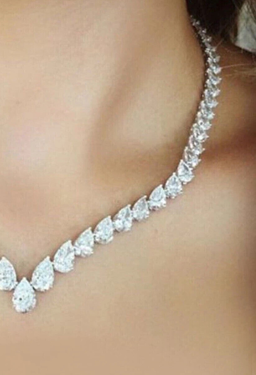 18Ct Pear Cut Lab-Created Emerald Women’s Necklace 14K White Gold Plated 18″Inch