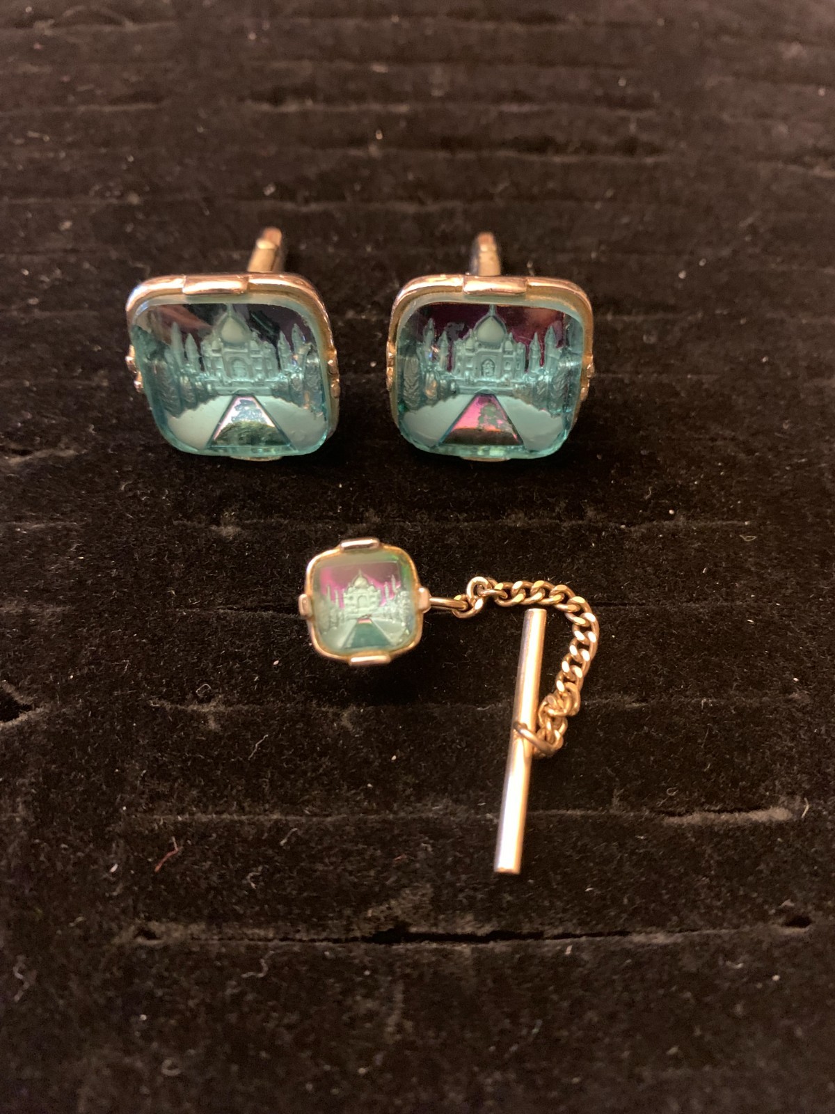 vintage Swank Holographic Taj Mahal cuff links W/Tie Tack