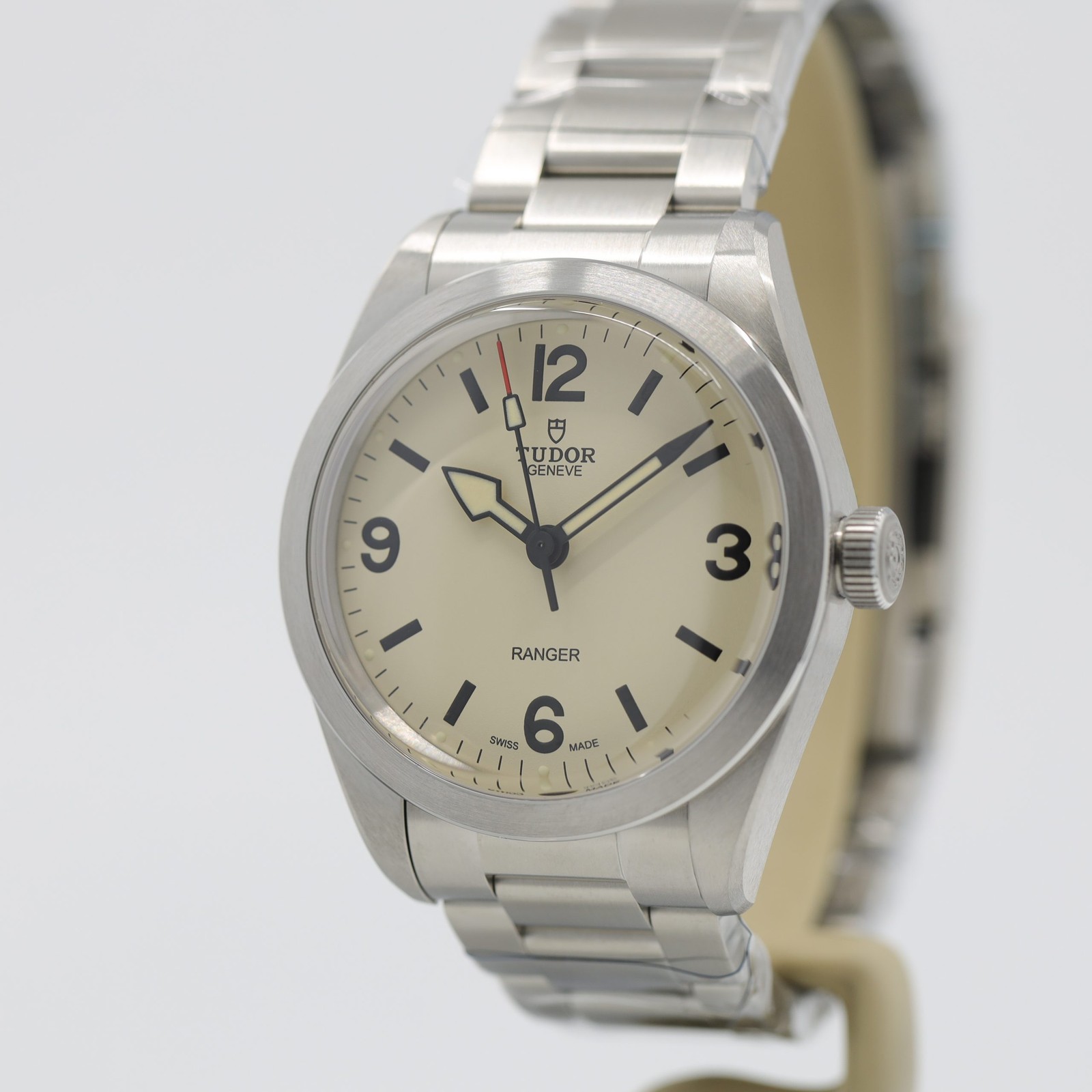 Tudor Ranger 39mm Beige Dial M79950-0008