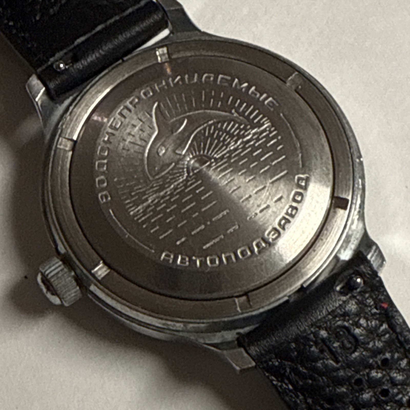 Vintage Vostok Komandirskie 17J Auto Date Black Dial 39mm 200m Military