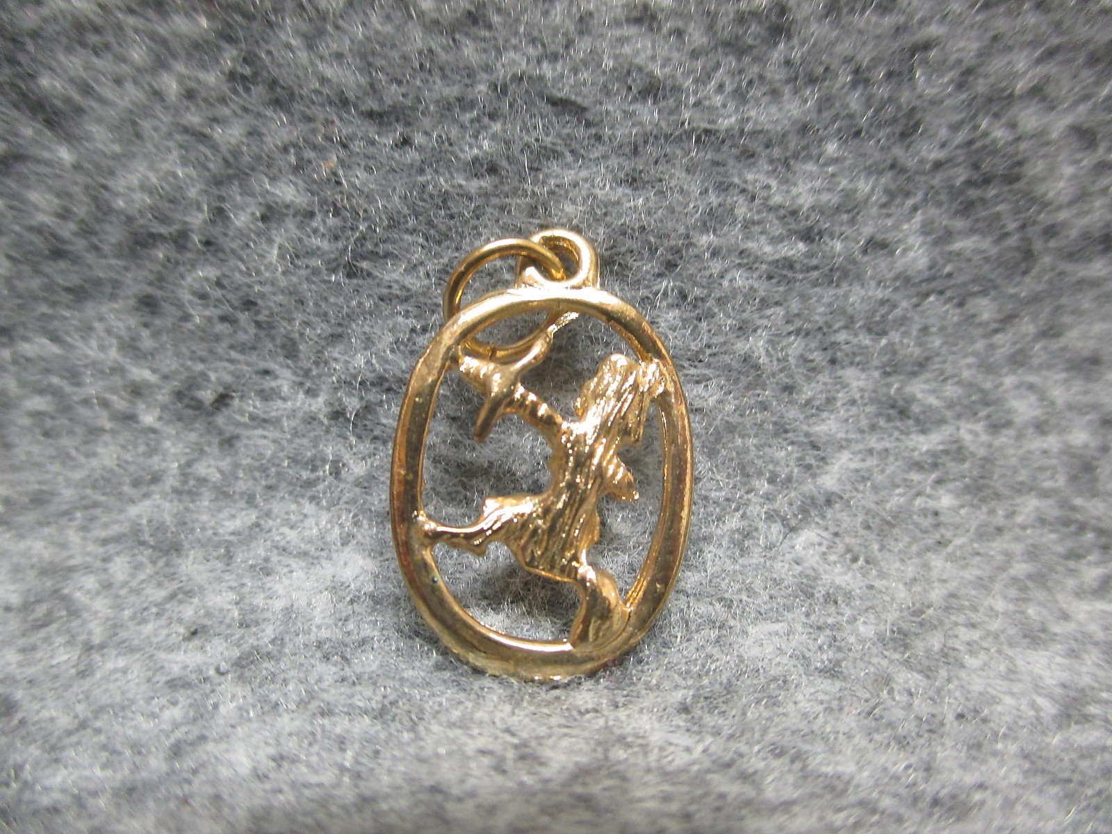 Zodiac Astrology Sagittarius The Archer Gold Tone Oval Pendant Charm w/Jump Ring