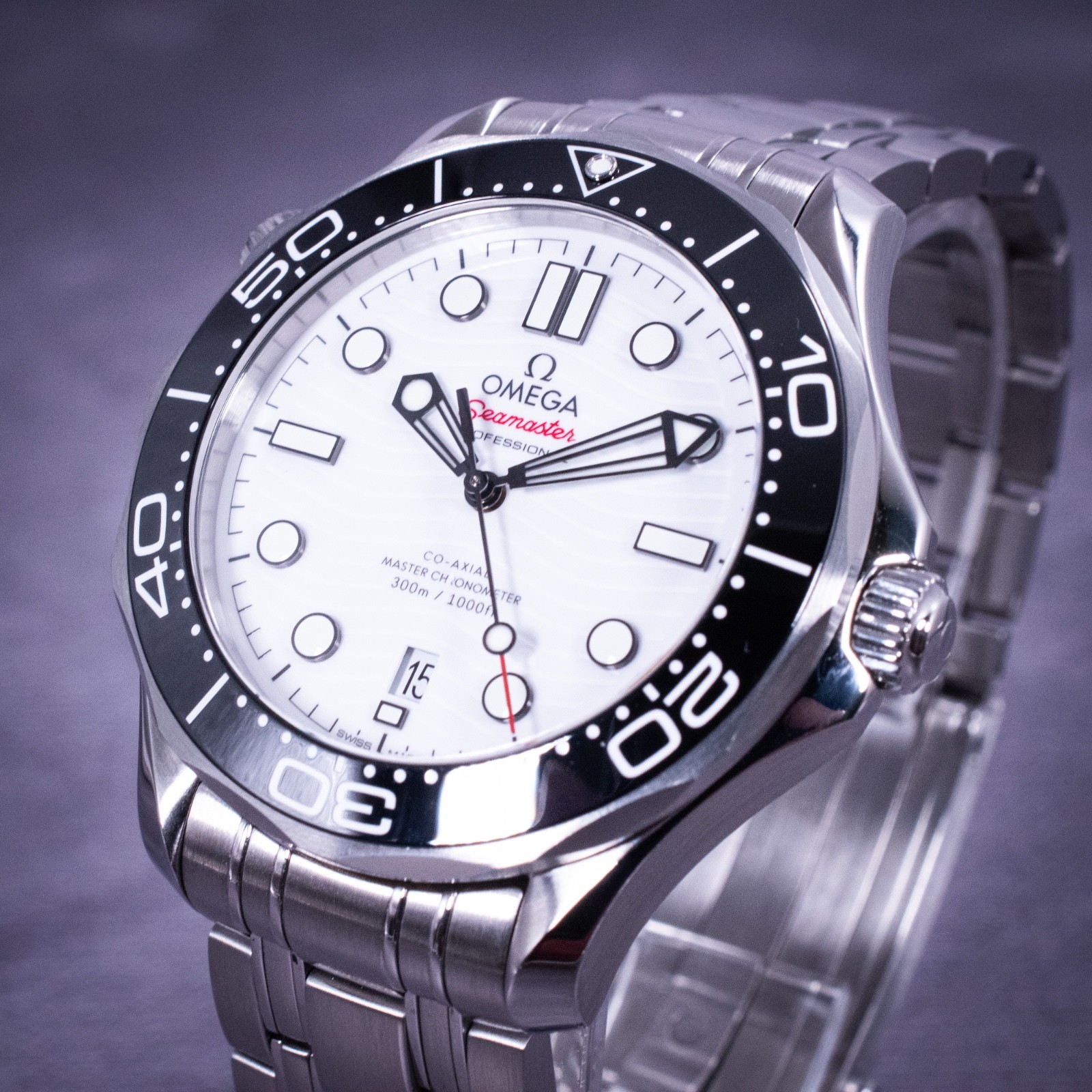 Omega Seamaster Diver 300M White Dial 42mm, Ref. 210.30.42.20.04.001 w/ B&P