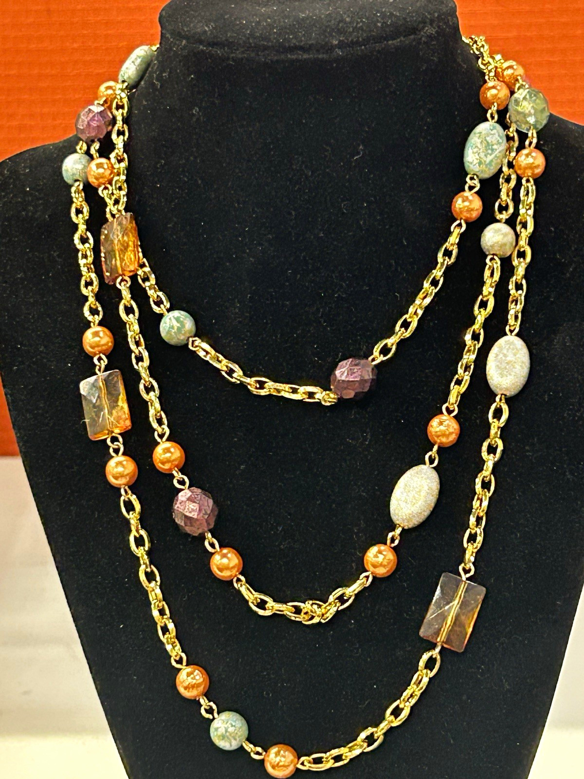 Beautiful vintage art glass layering necklace