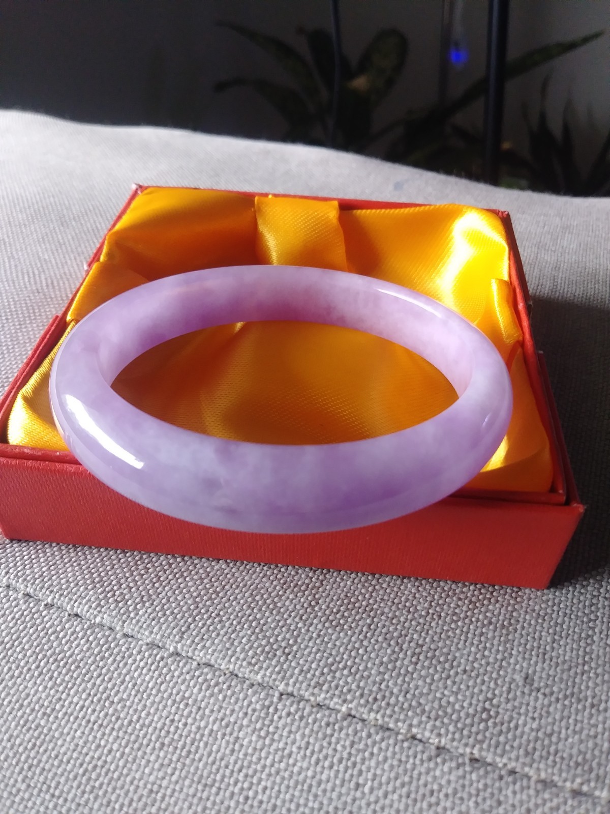 genuine lavender jade jadeite bangle 59mm/7.25″/50.0g