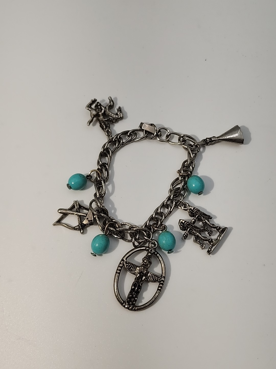 Vintage silver tone Native American Indian Teepee Totem 7″ Charm Bracelet