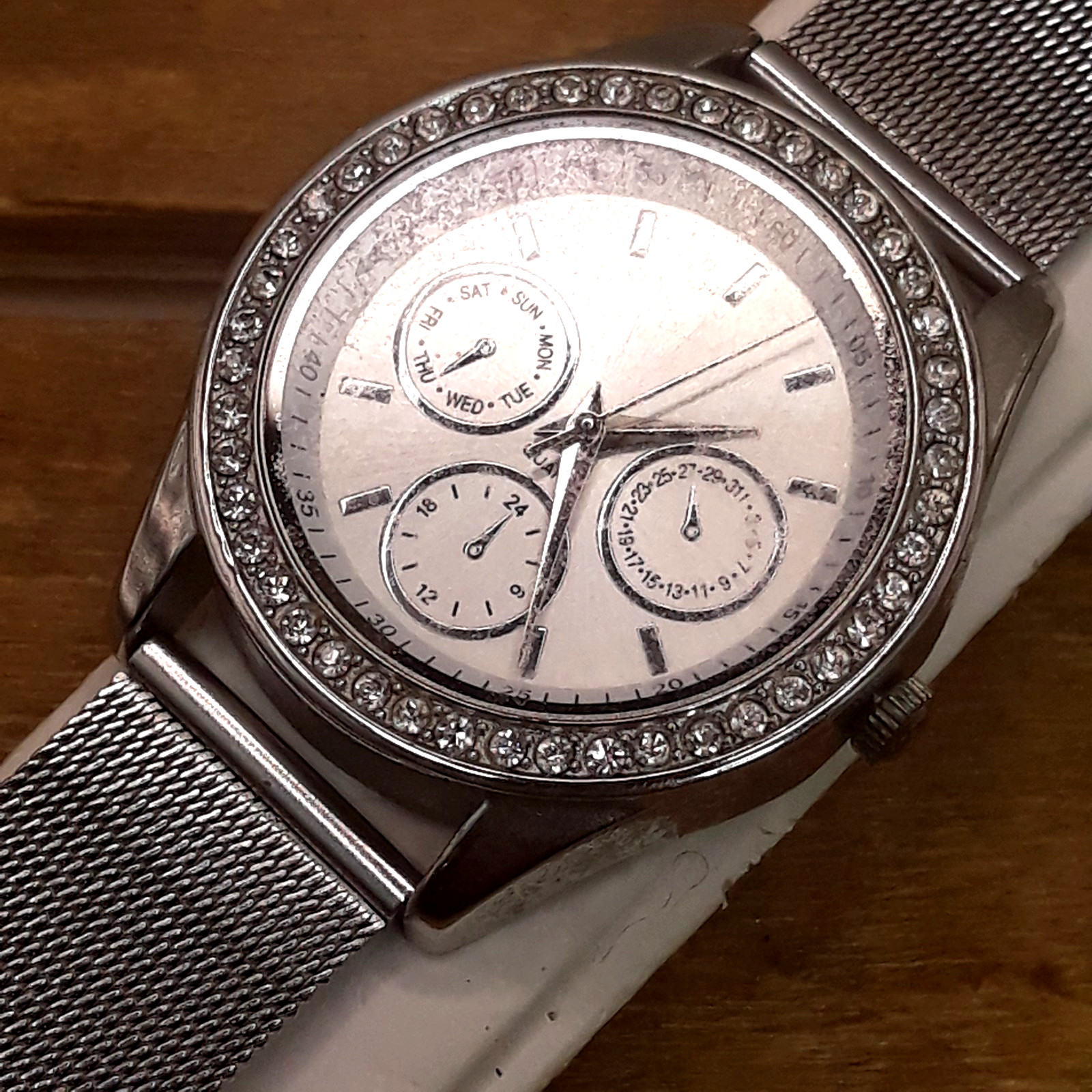 Ladies Accutime Watch Corp. (WS 5364) Silver Tone Watch (Working)