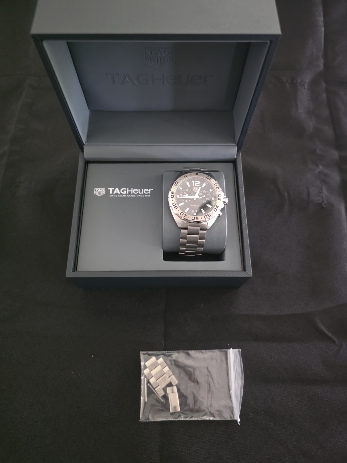 TAG Heuer Formula 1 Quartz Chronograph Date Black Dial 200m 43mm Steel Box