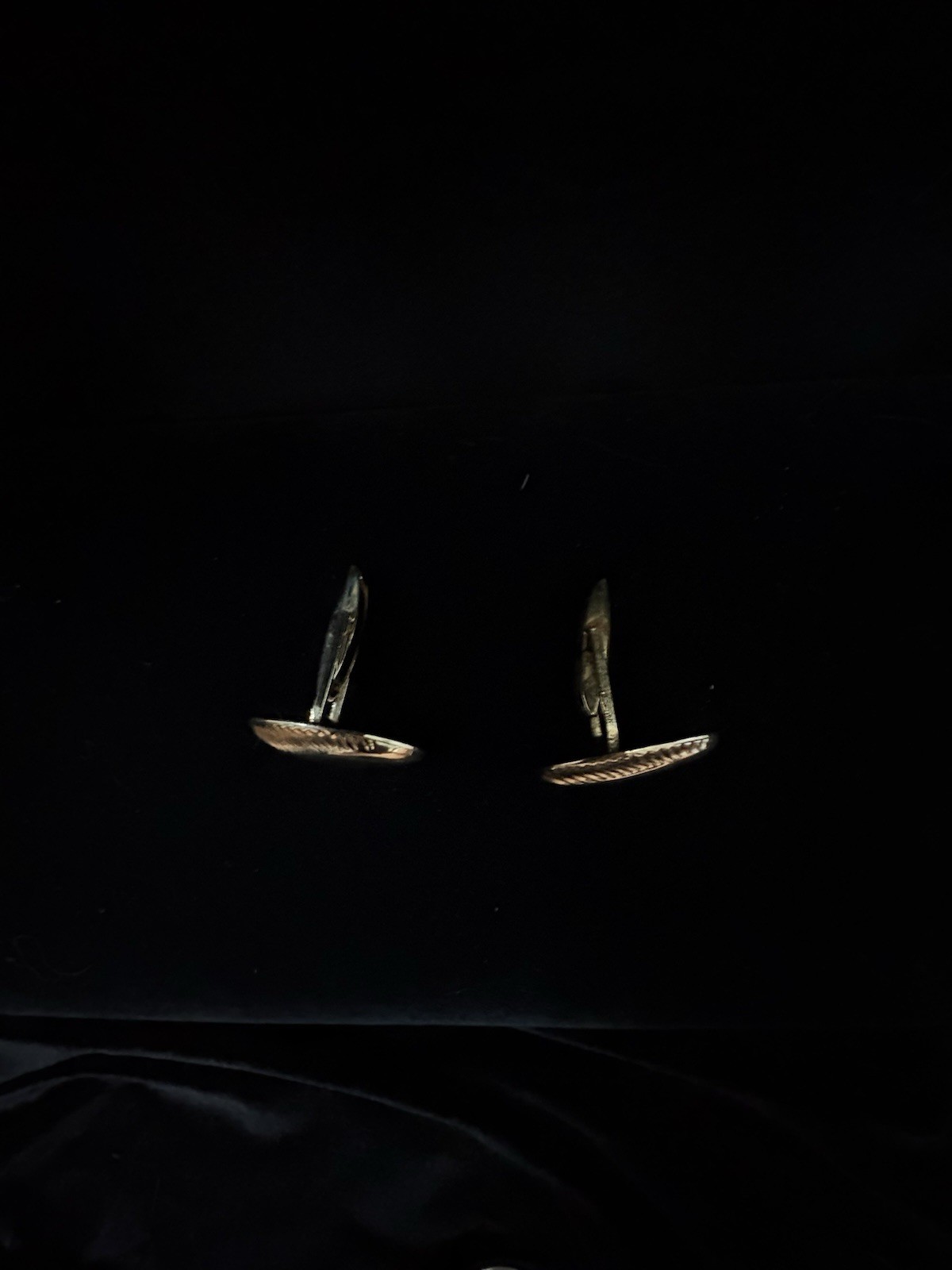 Vintage Mid 20th Century Men’s Oval Textured Gold Tone Cufflinks