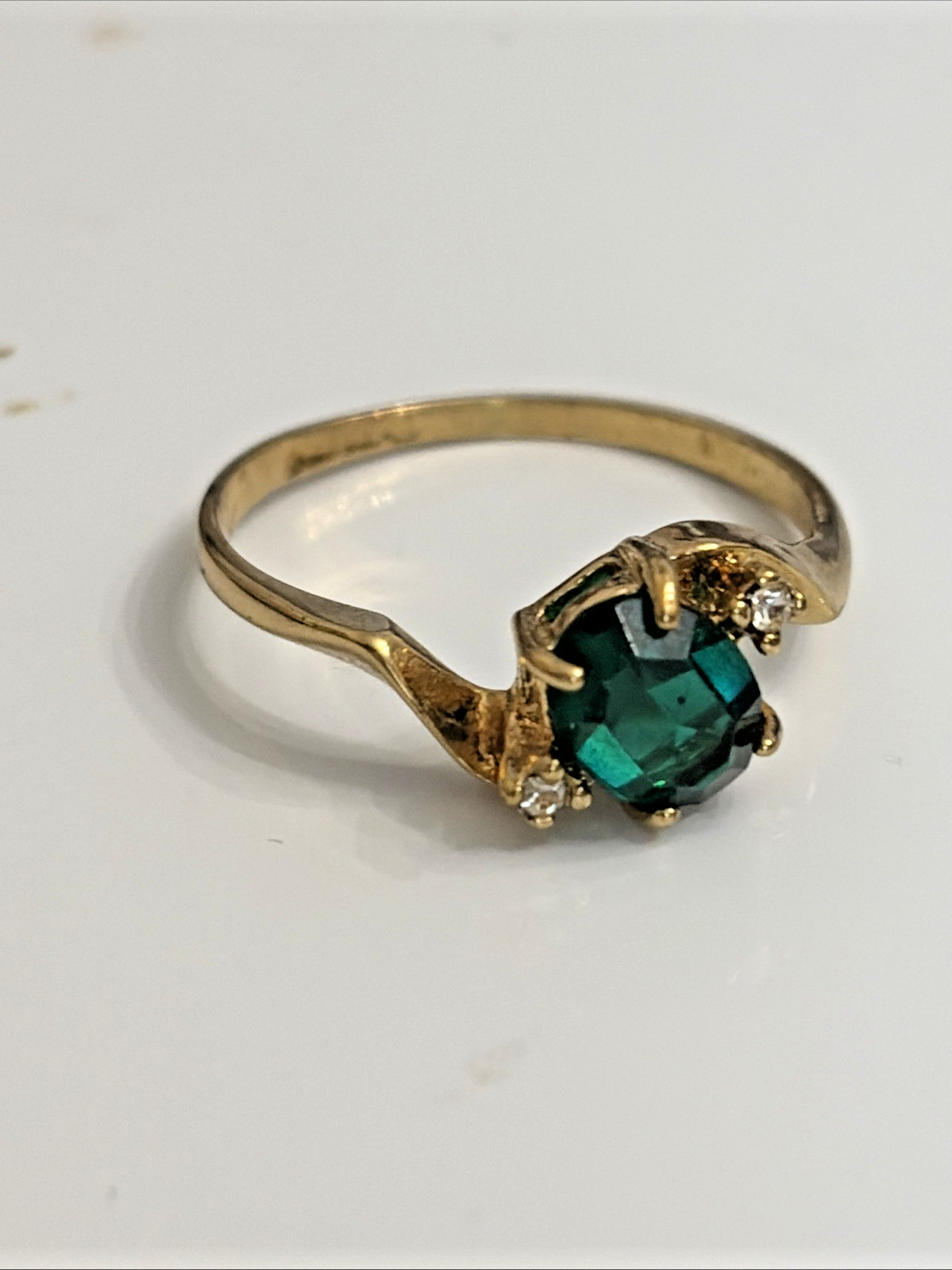 Vintage Gold Filled Ring Green Glass & Rhinestones 8.75 Marked inside