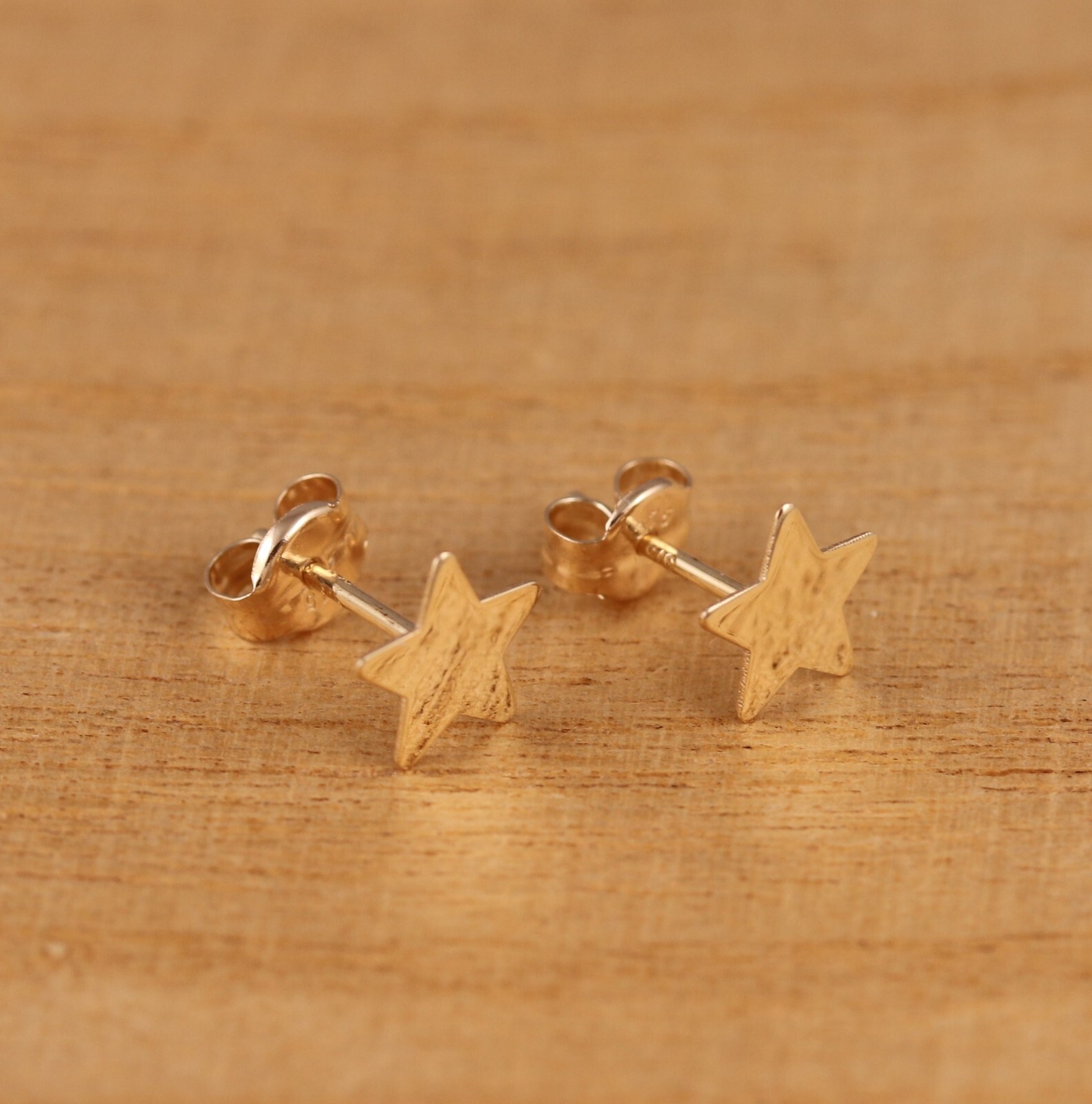 Genuine 9ct Gold Star Stud Earrings Plain Star Earrings a Pair Gift Boxed