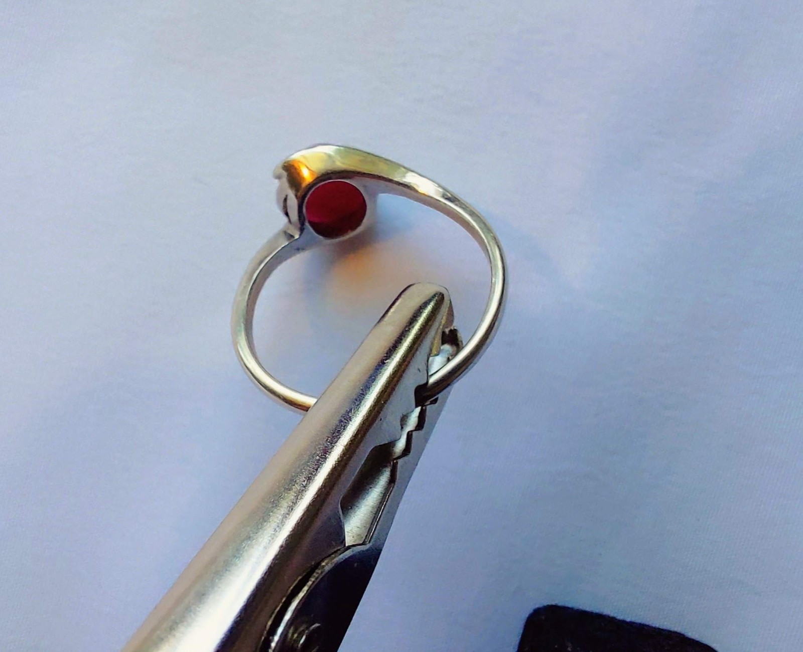 Rare Vintage Beauty Pink 1.75ct Star Sapphire Ring is set in 14K White Gold.