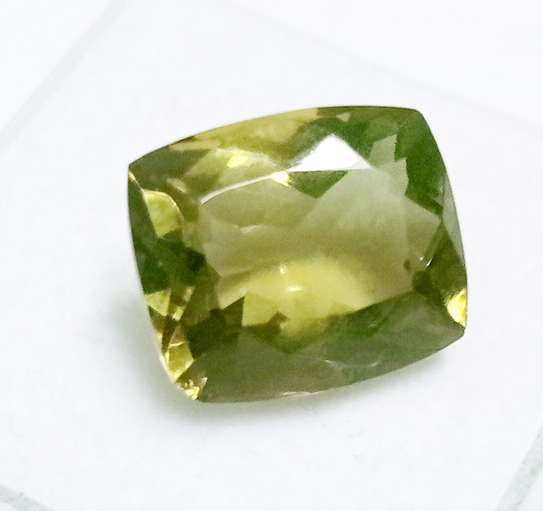Superb Alexandrite Cushion Shape Color Changing Certified 7.20 Ct Loose Gemstone