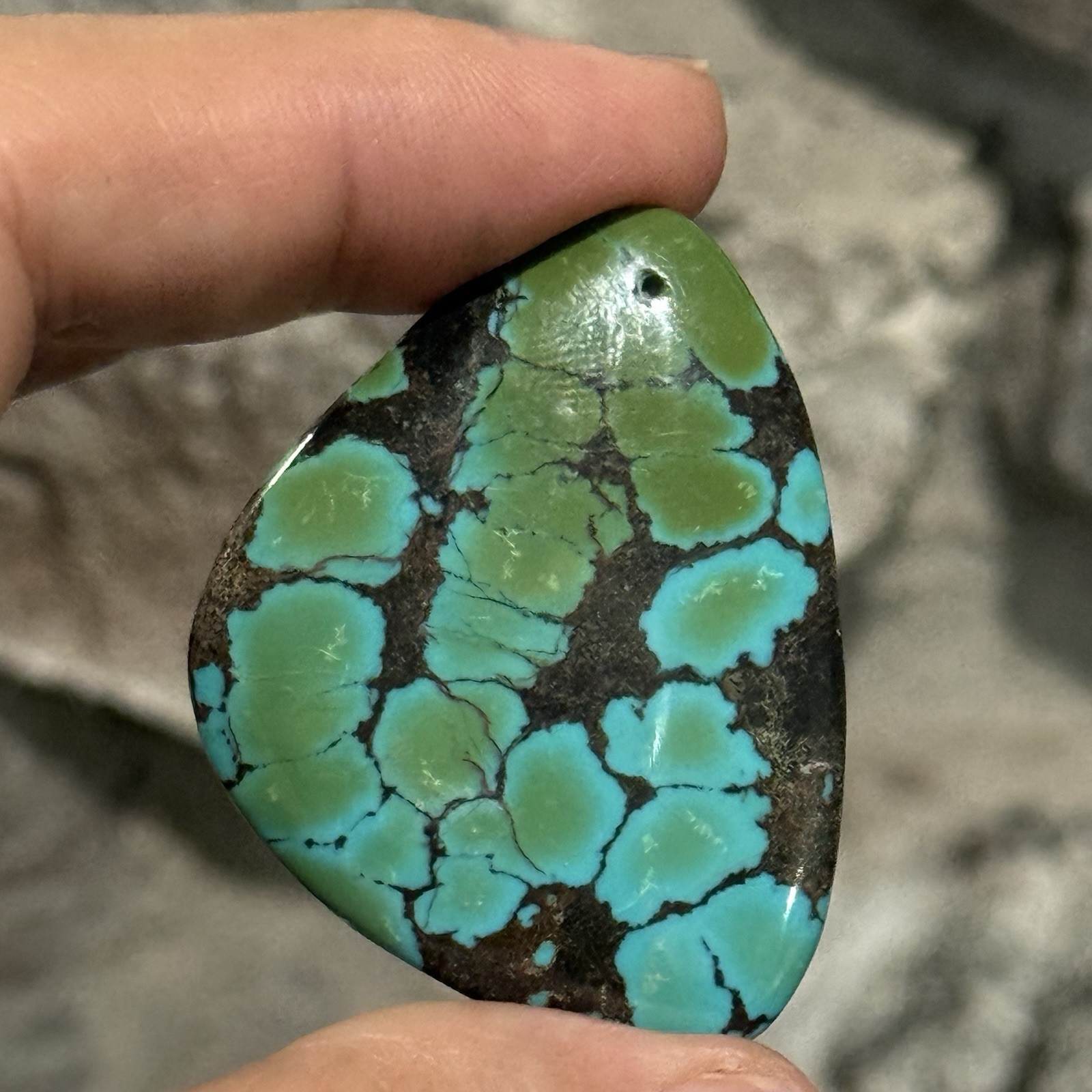 57.4ct 44x34x7mm Natural Blue Hubei Turquoise Drilled Stone Pendant Old Stock