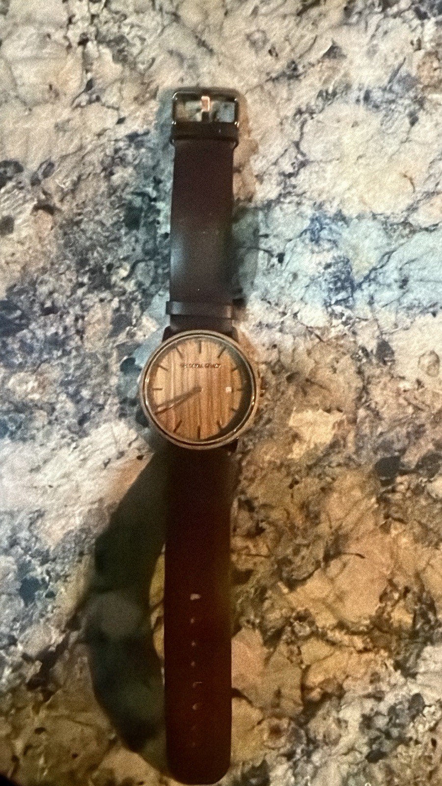 Original Grain Quartz Analog Watch Gold Case Wood Grain Dial Brown Leather Date