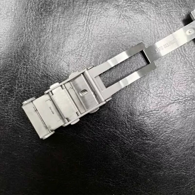 Adjustable Ratchet Buckle 316L Stainless Steel Watch Strap Clasp 18mm 20mm 22mm*