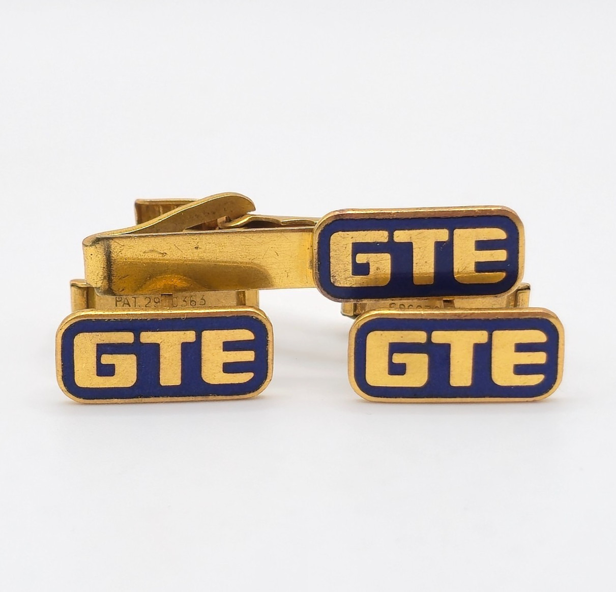 GTE Cufflinks & Tie Clip Set Gold Tone Logo Telephone Executive Service Award
