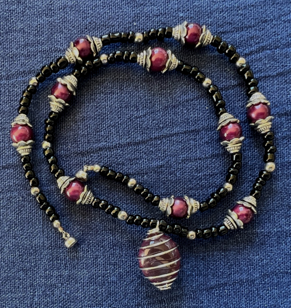 Glass Beaded Necklace 19 1/2 Inches Red / Purple Black Beads Magnetic Clasp