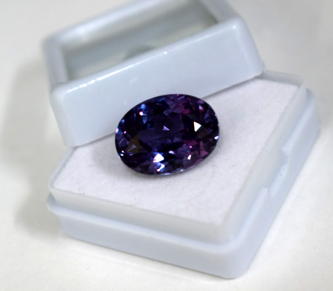Russian Alexandrite Color Change Oval Cut 9.65 Ct A+ CERTIFIED Natural Gemstone