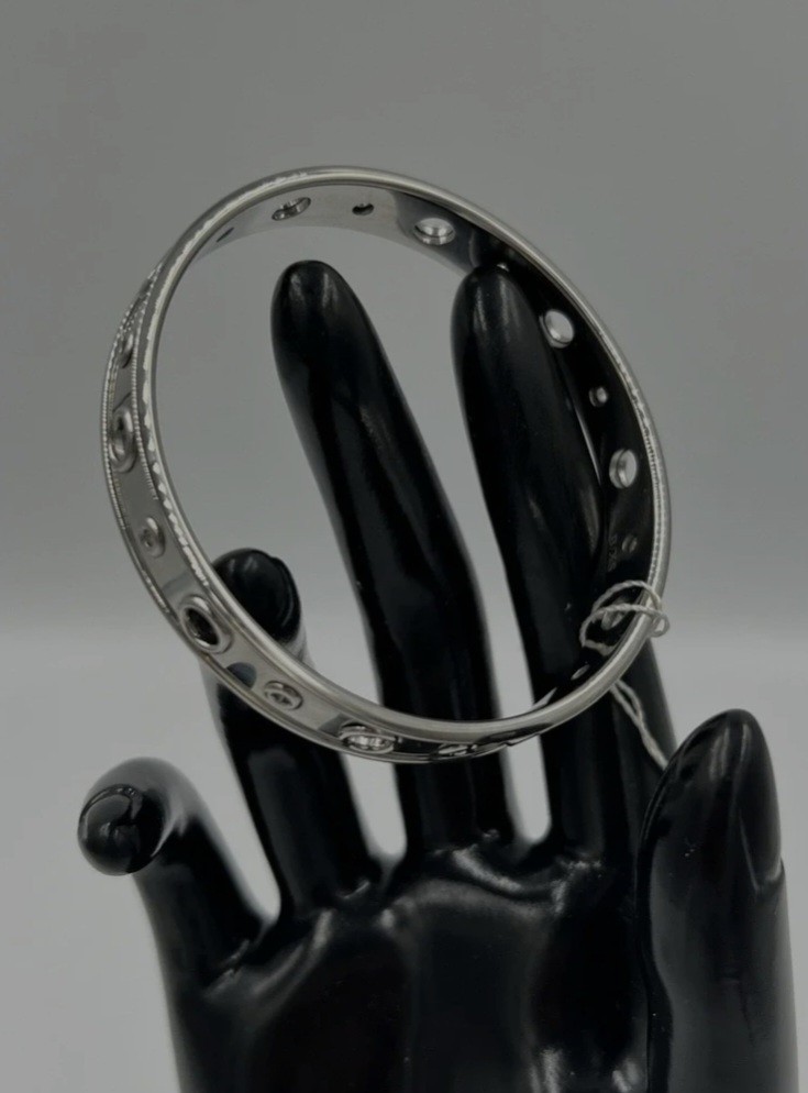 NWT Calvin Klein Narrow Notch Bangle Model KJ22AB01020M