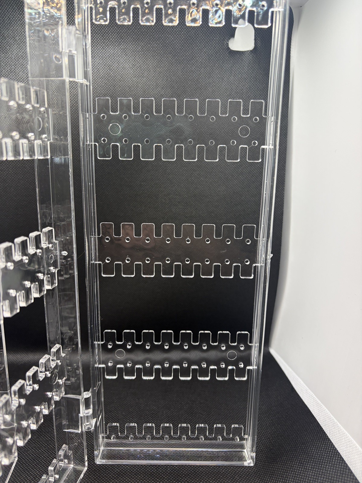Foldable Clear Acrylic Jewelry Earring Organizer – 4-Panel Display