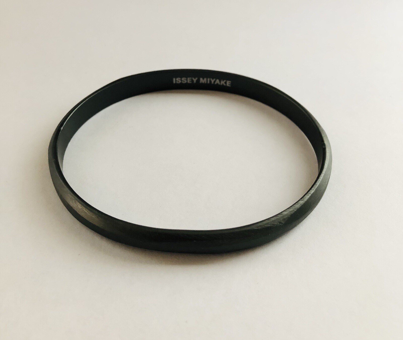 Signed ISSEY MIYAKE Grey Slate Dark Pewter Tone Metal Bangle Bracelet