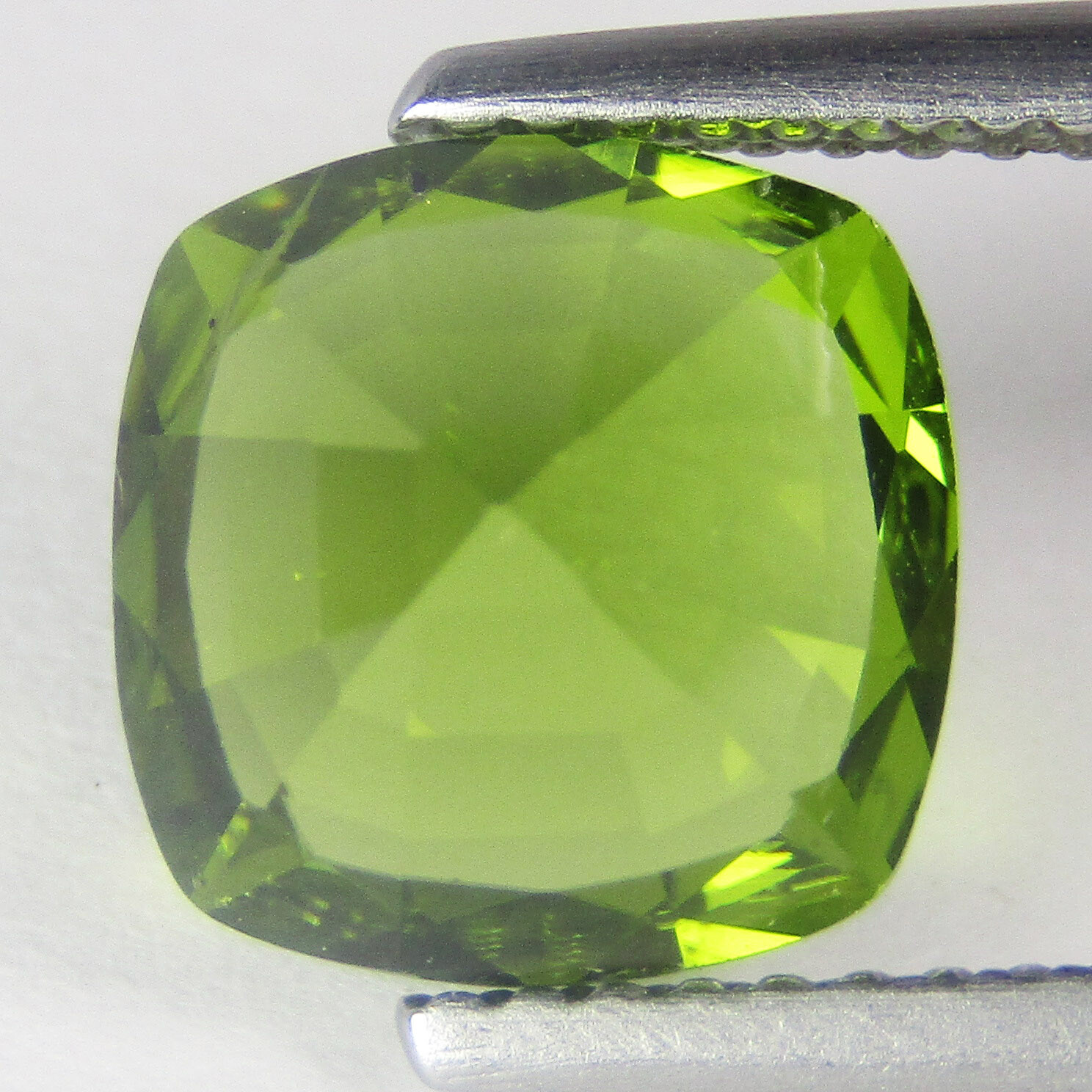 3.38Cts Natural Wonderful Peridot 8.8mm Cushion Cut Loose Gemstone Ref VIDEO