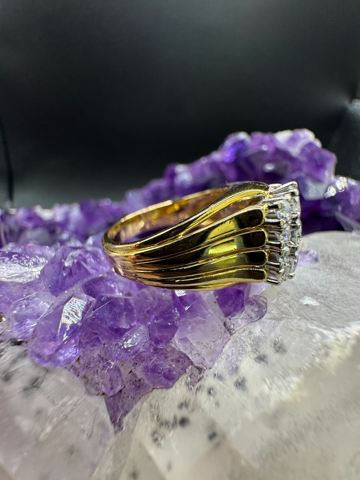 Ring 750 Gold 18 Carat Yellow and White Gold with Diamonds Vintage Handmade