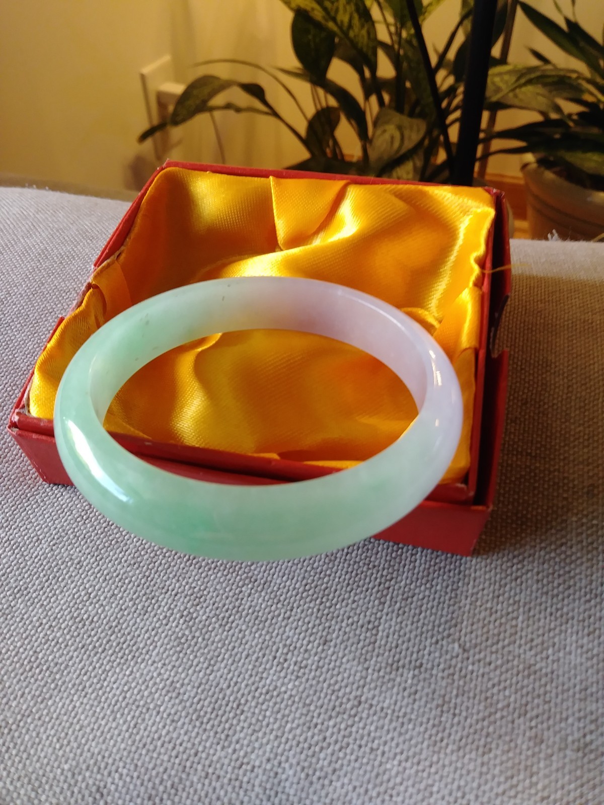 genuine jade jadeite light green and lavender bangle 58mm/47.9g