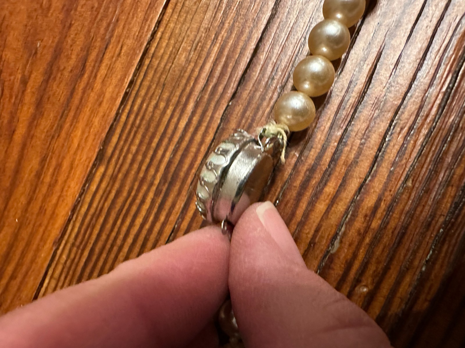 Vintage Faux Single Strand Pearl Necklace 19″- Hand Knotted Cream Champagne