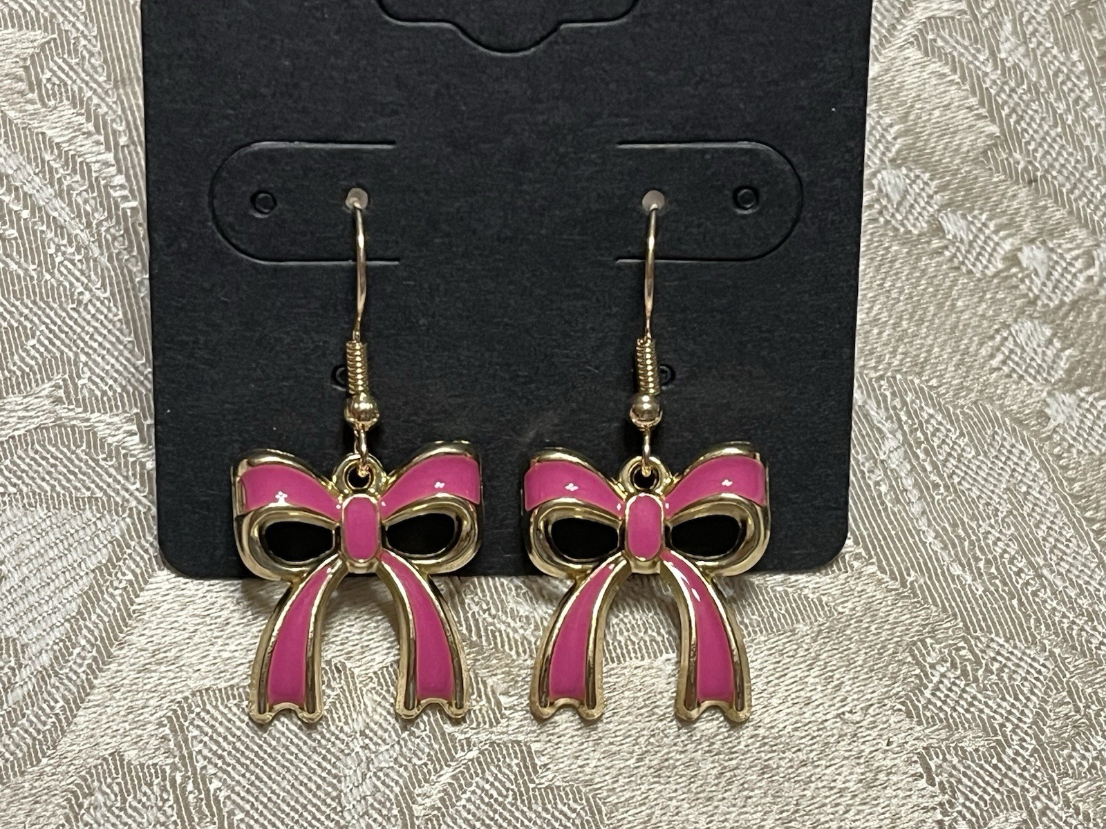 Vintage Dark Pink Bow Gold Dangle Charm Elegant Glamour Fun Bohemian Earrings