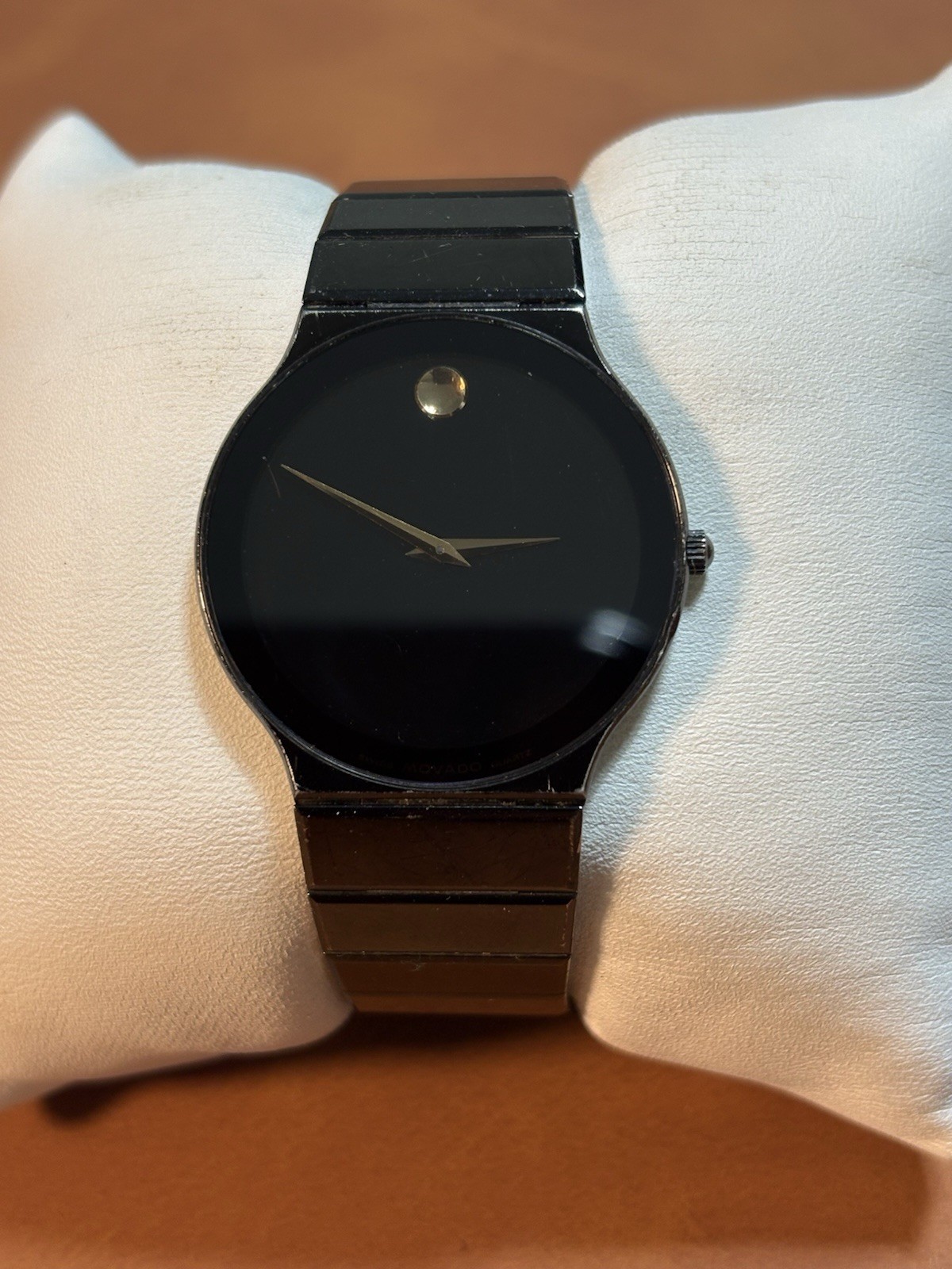Movado Swiss Museum Women Ultra Thin 84-40-880-AP 32mm Black Watch,Runs