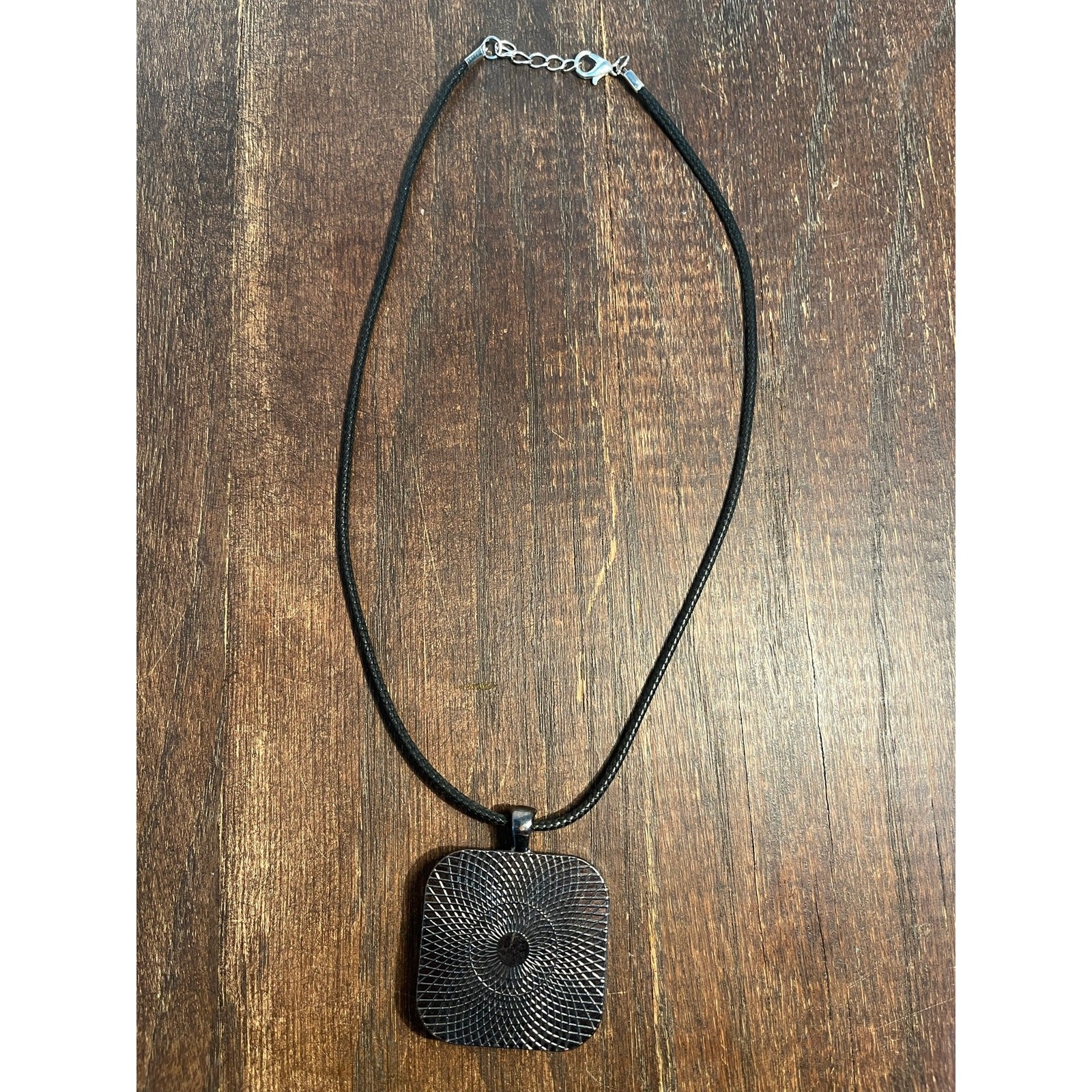 Black and Gold Costume Jewelry 10″ Pendent Choker Necklace