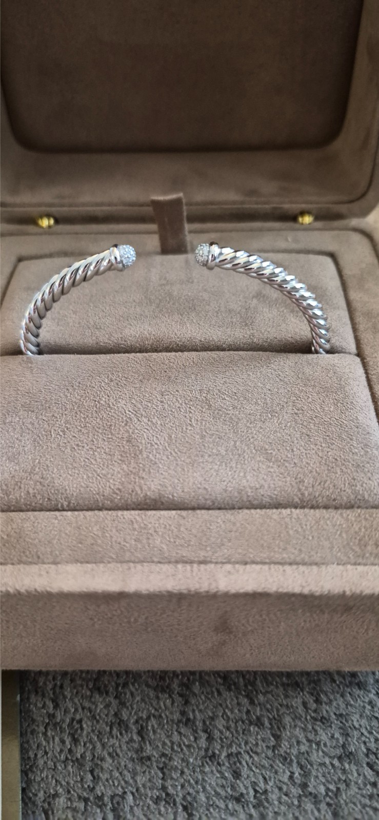 David Yurman 18k White Gold cable bracelet. With Mave’ diamonds