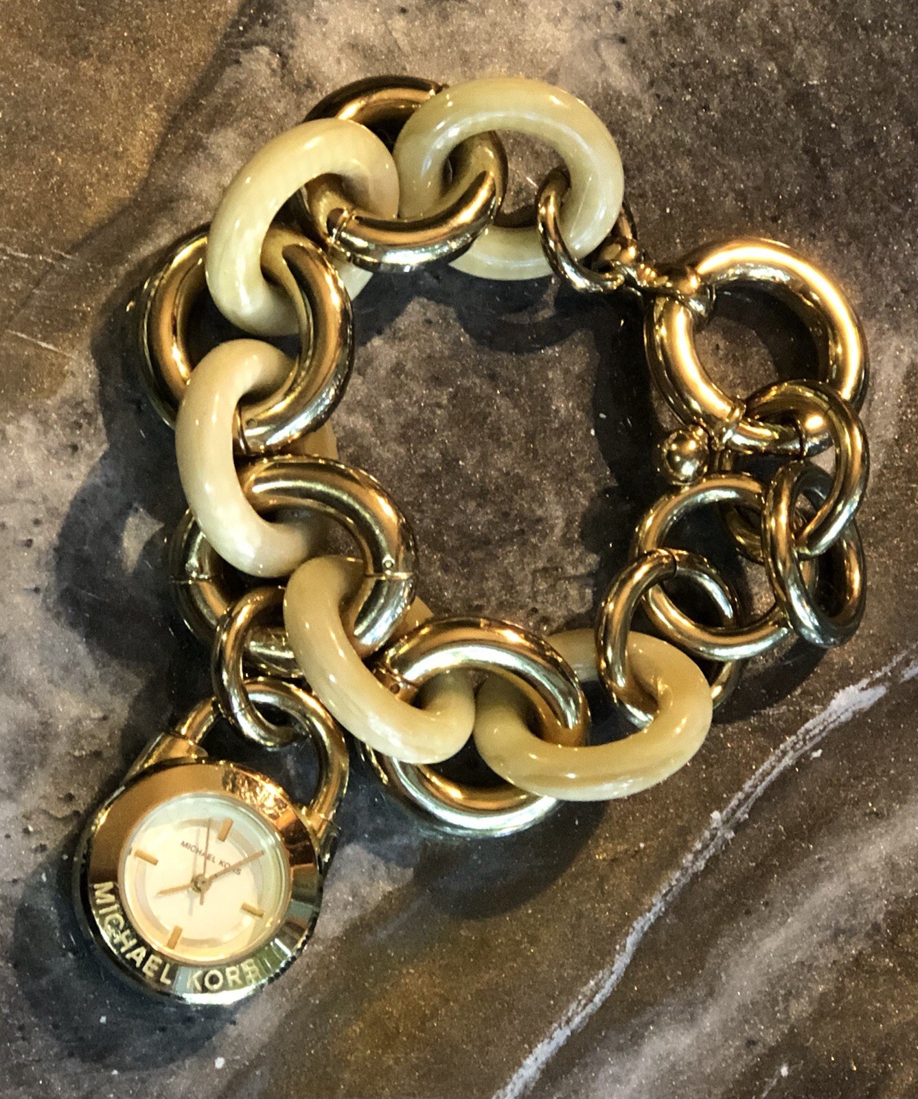 🍯✨RARE NOS w/ Box VINTAGE MICHAEL KORS Gold Chain Link CHARM BRACELET WATCH 🛍️