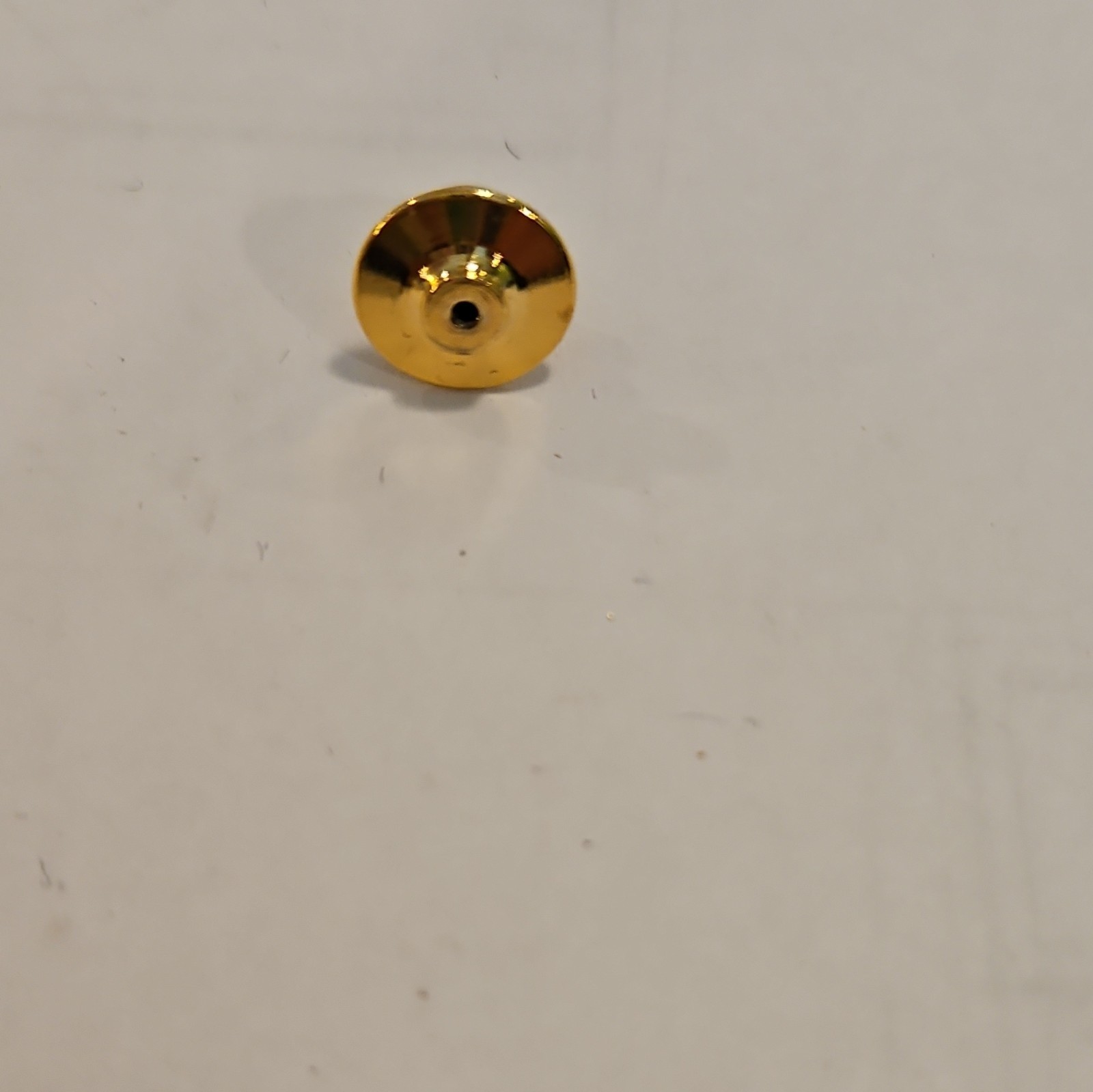 Gold Tone Metal Flame Shape Lapel Pin / Tie Tack w/ Clutch Back