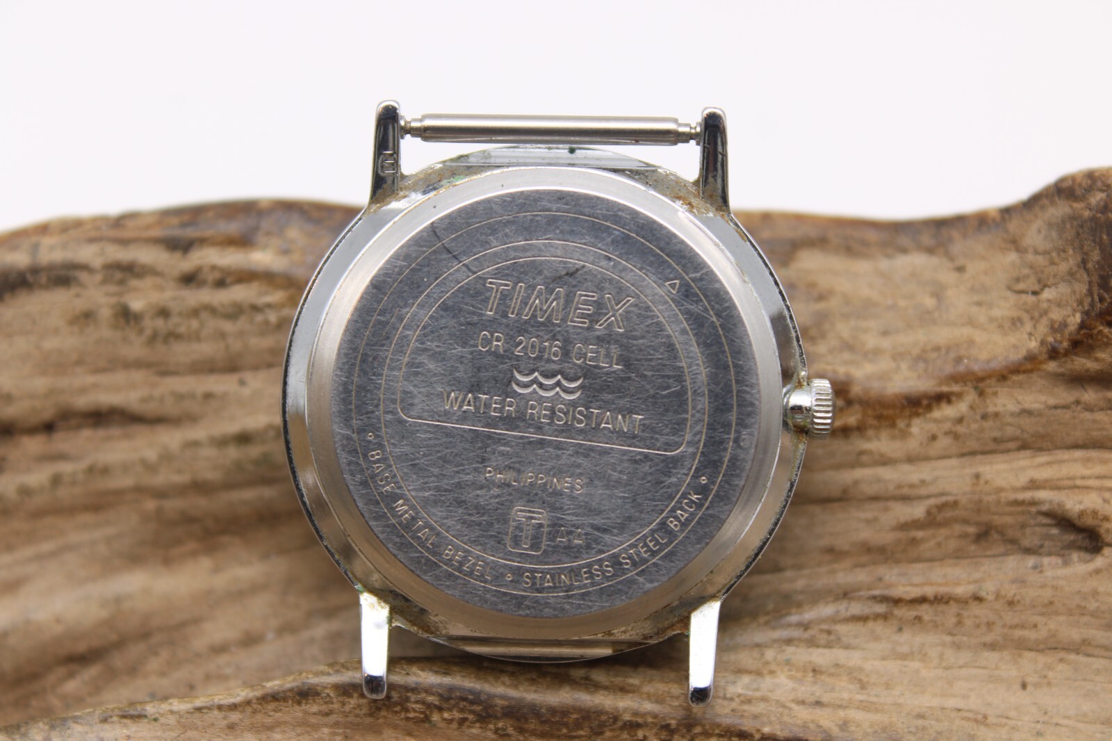 TIMEX QUARTZ MEN’S WATCH 32.1mm 18.3mm LUG RUNS (F4G2)