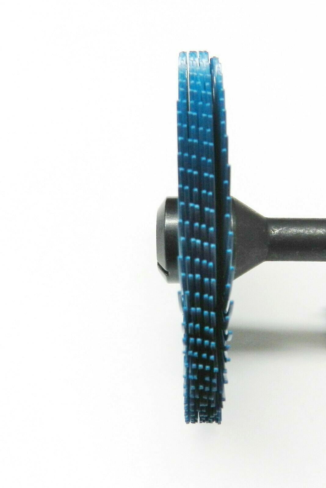 3m Radial Bristle Disc 3″ 400 Grit Blue with 1/4″ Mandrel 6 Brushes & Arbor Set
