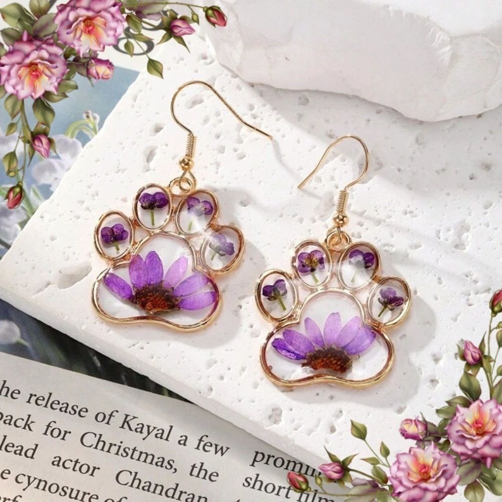 Preserved Dried Flower Handmade Resin Flower Paw print drop Earrings