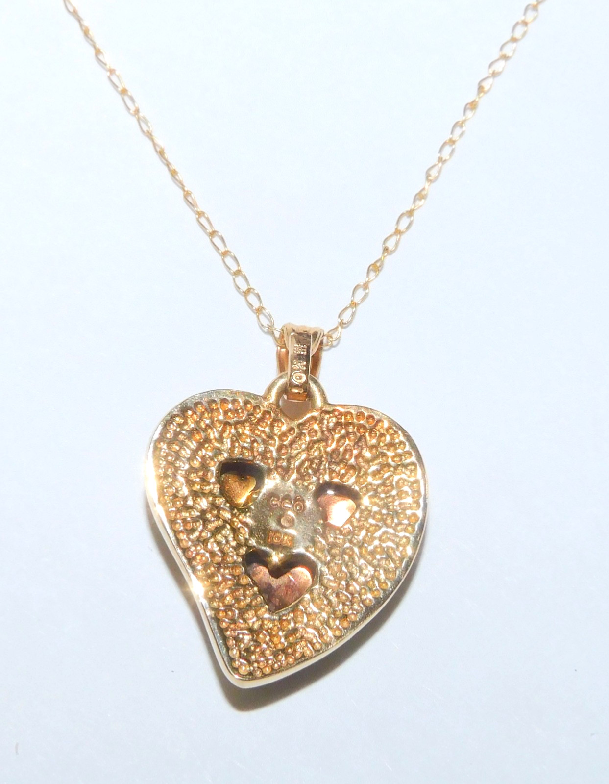 Black hills gold 10k Rose Heart Leaves Antiqued Enamel Pendant 10k Chain