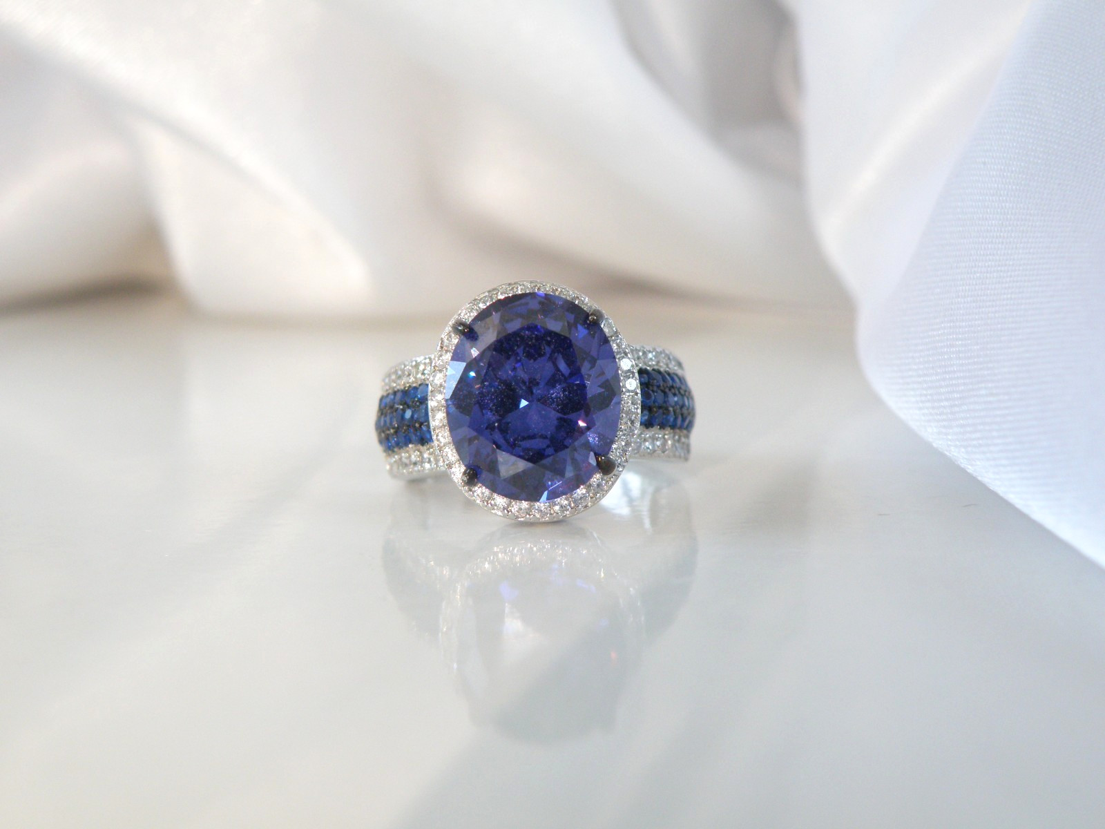 Sterling Silver 925 Lab Created Tanzanite CZ Blue Spinel Halo Ring Size 6