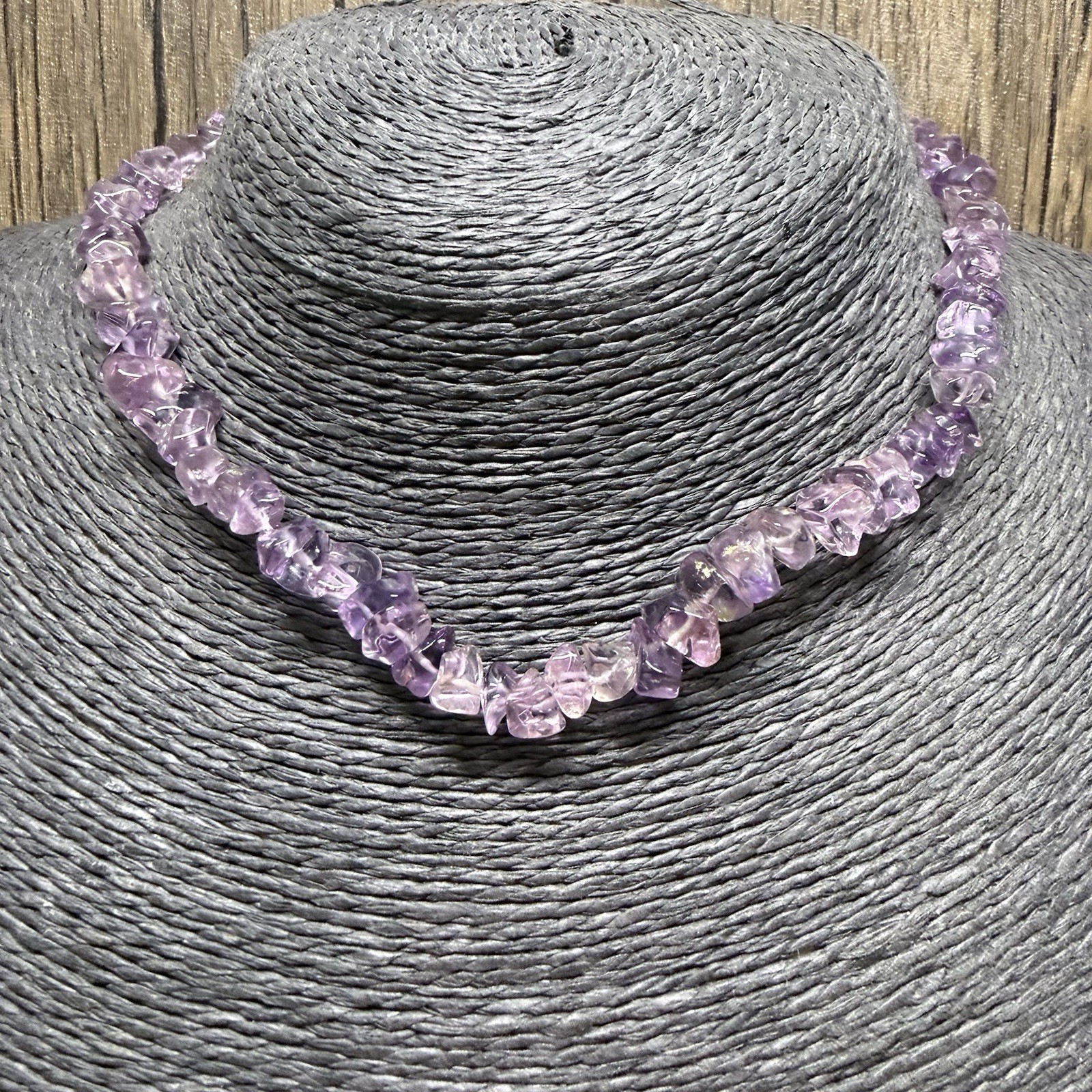 RETRO Amethyst Beaded Necklace Purple Chip Gemstone Kitsch Pretty 36cm Boho
