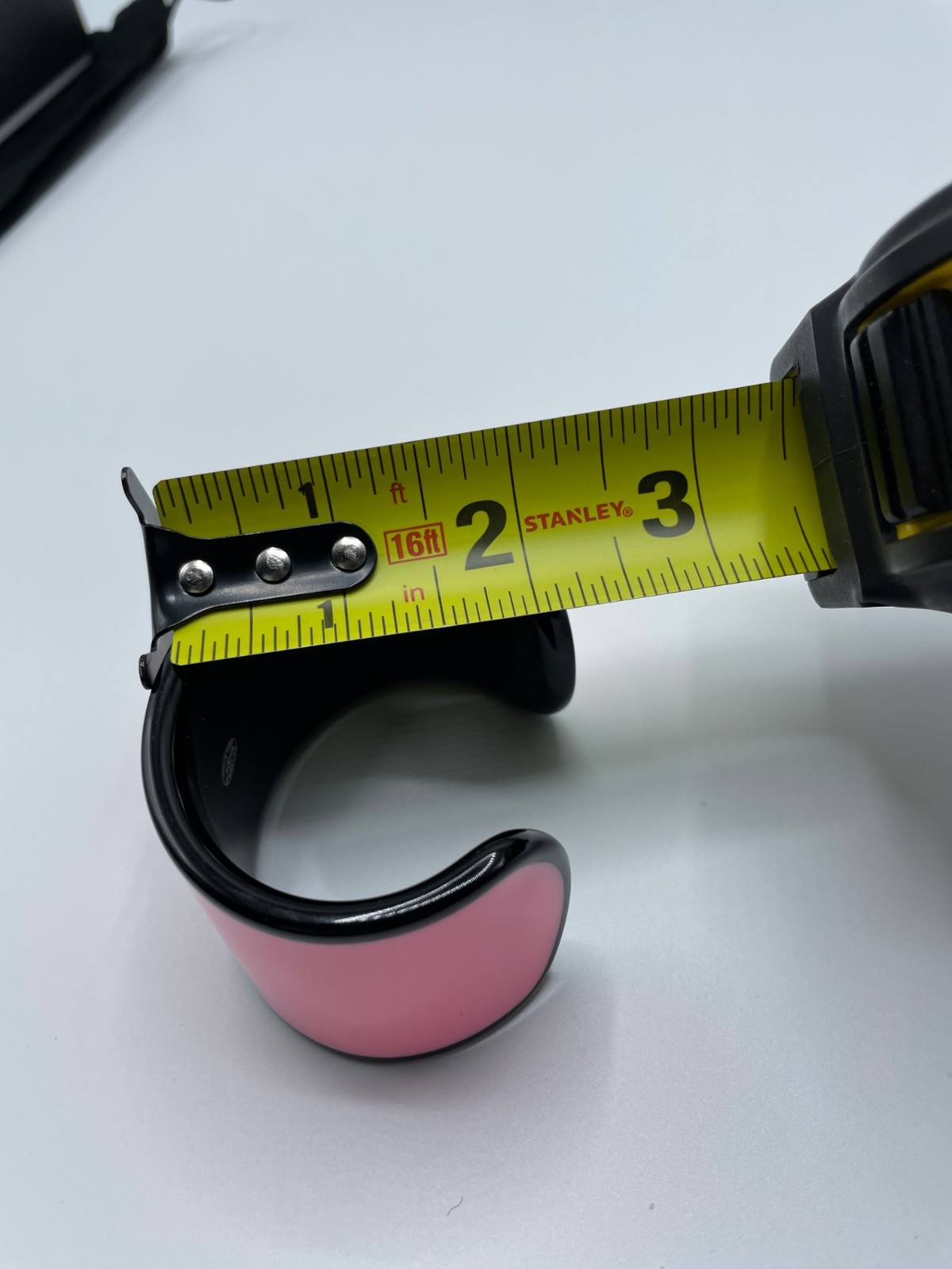 PINK (CC) OUTSIDE BLACK INSIDE LUCITE SPORTY CUFF BRACELET