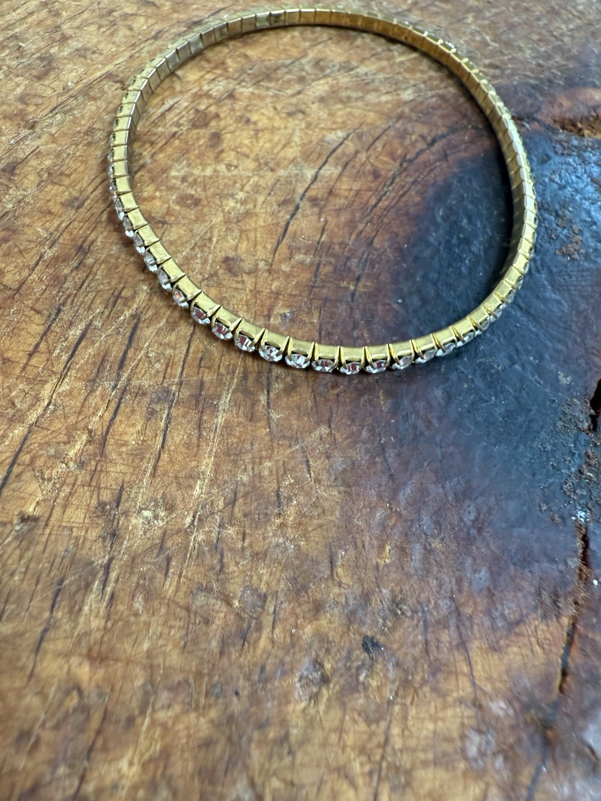 Gold Tone Metal Bangle Bracelet, No Clasp Closure, Round Shape, No Stone