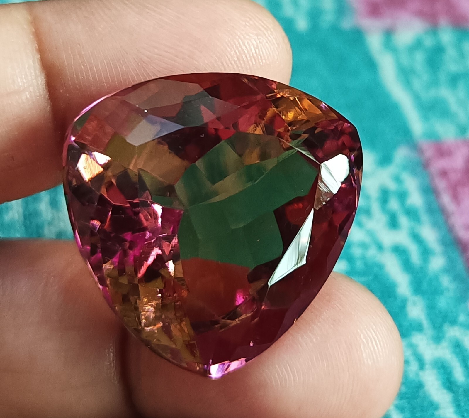 Certified 40.55 Ct Natural Trillion Cut Zultanite Color Changing Loose Gemstone