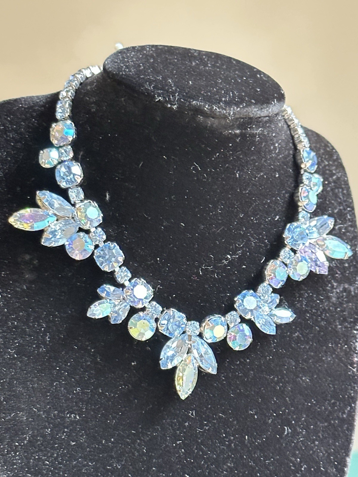 VTG Weiss Light Blue Rhinestones Floral Necklace 16”, 60s