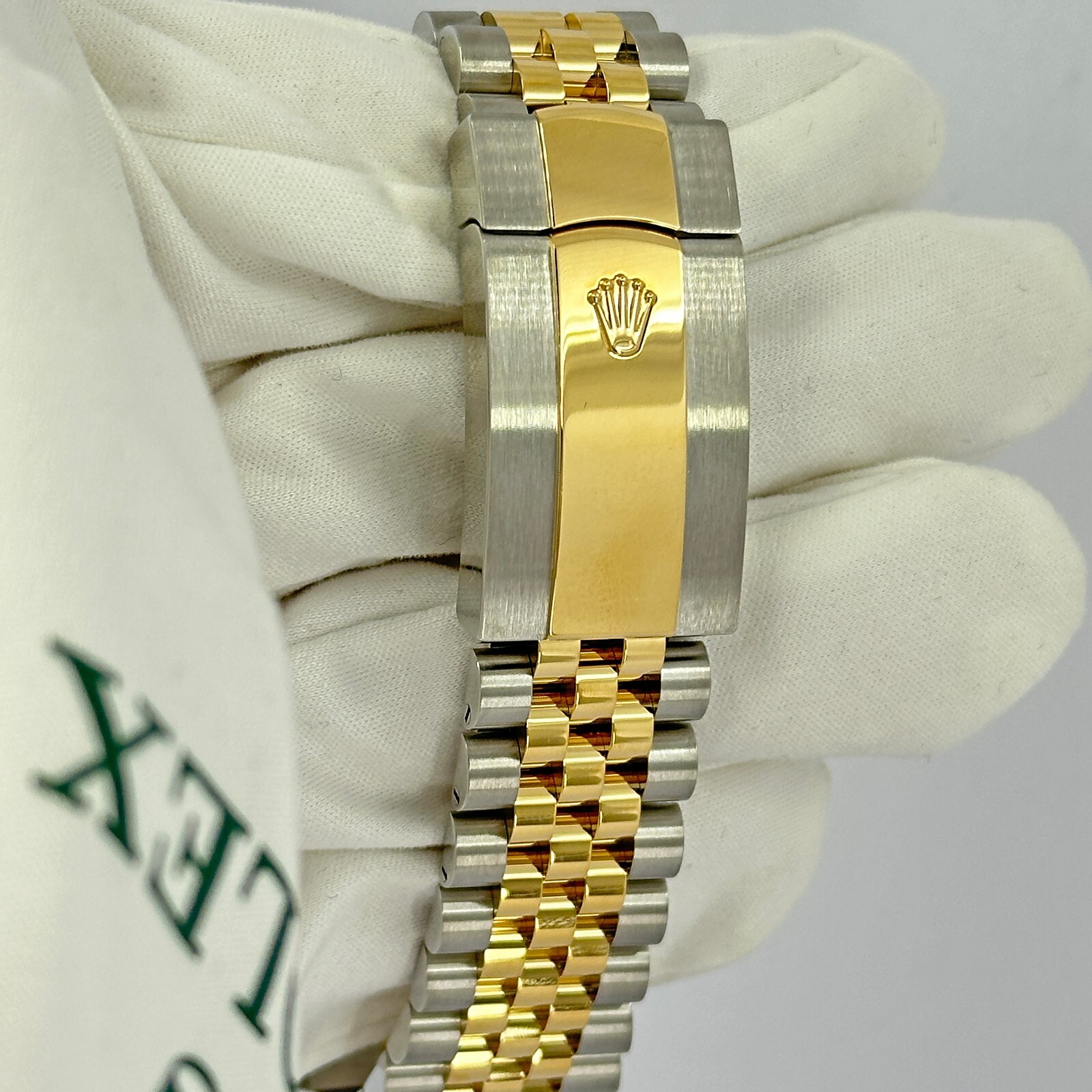 Rolex Sky-Dweller, Oystersteel, 18k Yellow Gold, Ref# 336933-0006, Unworn 2023